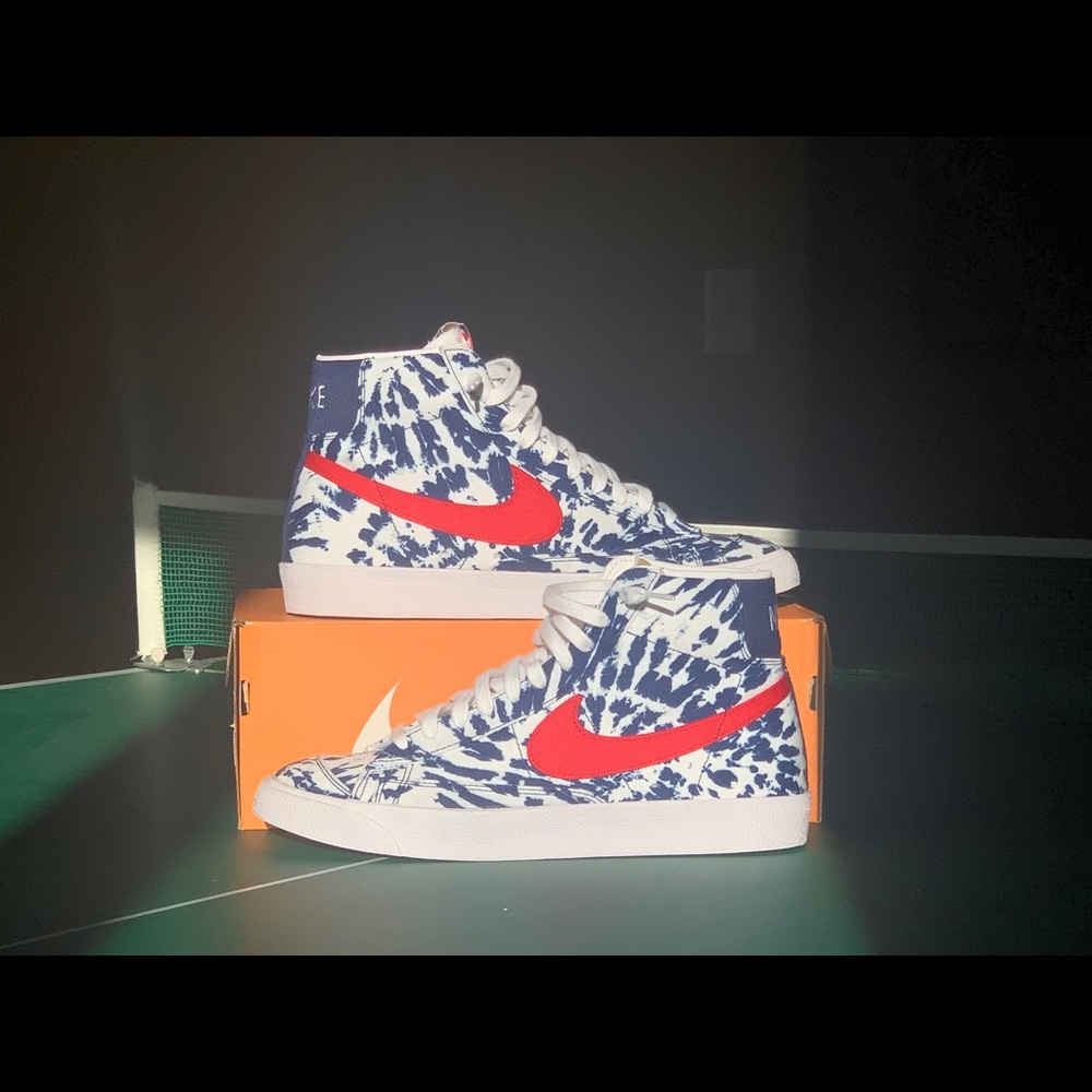 Nike Blazer Mid ‘77 “USA Tie-Dye”